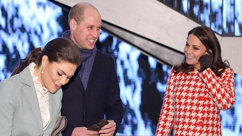 Prinz William und Prinzessin Kate (r.) mit Kronprinzessin Victoria im Jahr 2018.