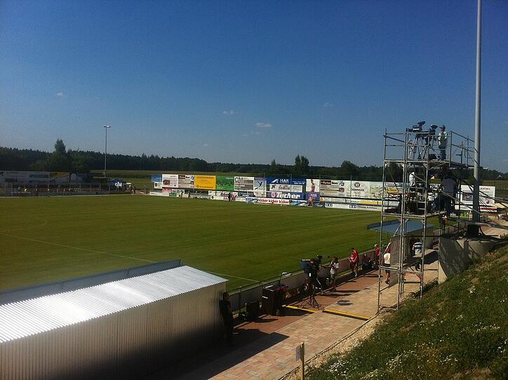 Der FC Bayern testet gegen den SV Seligenporten. Hier gibt's die ersten Bilder vom Spielfeld.