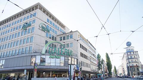 Die Kaufhof-Filiale am Münchner Stachus. Bis zu 600 Mitarbeiter sind hier beschäftigt.