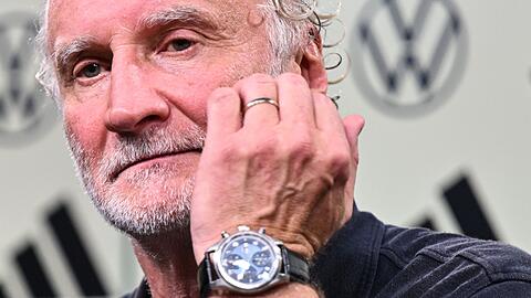 Rudi Völlers Aushilfstätigkeit als Teamchef der Fußball-Nationalmannschaft soll eine einmalige Sache bleiben.