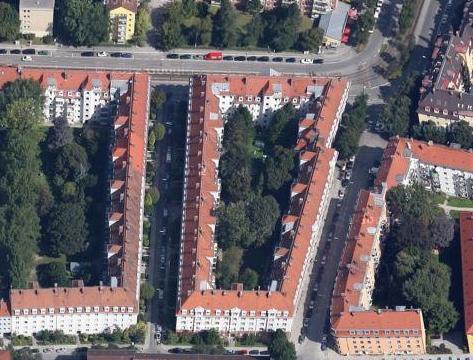 Im Innenhof werden 12 von 20 Bäumen gefällt. Darunter vier große, sehr alte Linden.