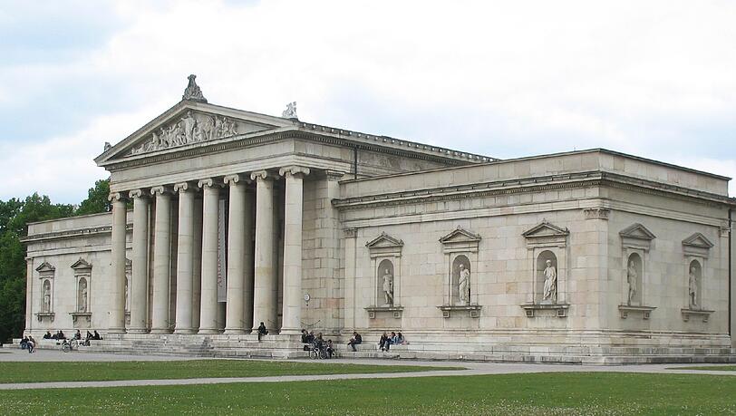 Berühmter Klenze-Bau: die Glyptothek am Königsplatz. Berühmter Klenze-Bau: die Glyptothek am Königsplatz.