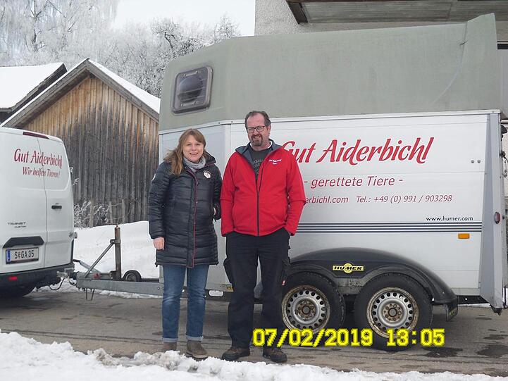 Tierschützerin Monika Kermes und Hans Wintersteller von Gut Aiderbichl.