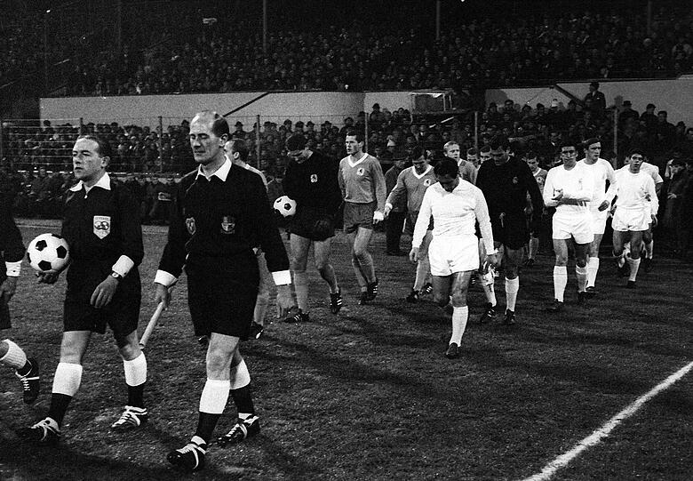 Ein Sieg gegen die Königlichen im Achtelfinale der damaligen Champions-League! So geschehen am 17. November 1966. Endstand TSV 1860 - Real Madrid 1:0, Torschütze: Hans Küppers.