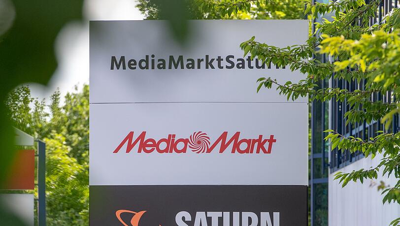 Die EU hat die geplante Übernahme der Mediamarkt-Saturn-Mutter Ceconomy durch den chinesischen Konzern JD.com unter die Lupe genommen. China geht nun dagegen vor. (Archivbild) Die EU hat die geplante Übernahme der Mediamarkt-Saturn-Mutter Ceconomy durch den chinesischen Konzern JD.com unter die Lupe genommen. China geht nun dagegen vor. (Archivbild)