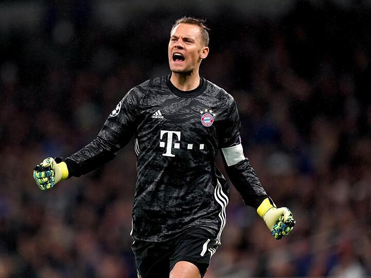 Torwart Manuel Neuer vom FC Bayern München jubelt. Foto: John Walton/PA Wire/dpa