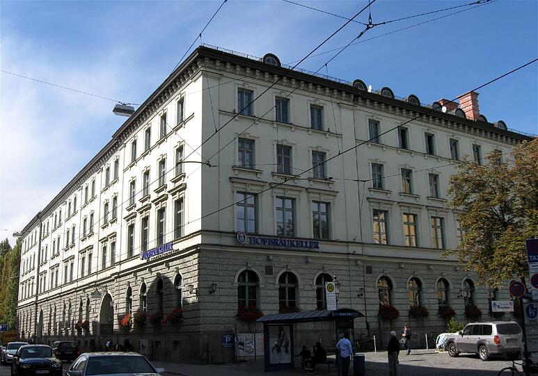 Ein Symbol für die florierende Bierstadt München: Der Hofbräukeller aus dem Jahr 1892.