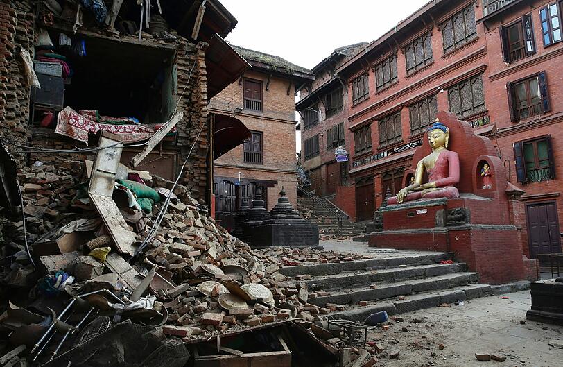 Ausnahmezustand in Kathmandu: Nach dem schwersten Erdbeben seit über 80 Jahren wurde in Nepal der Notstand ausgerufen. Die erschütternden Bilder.