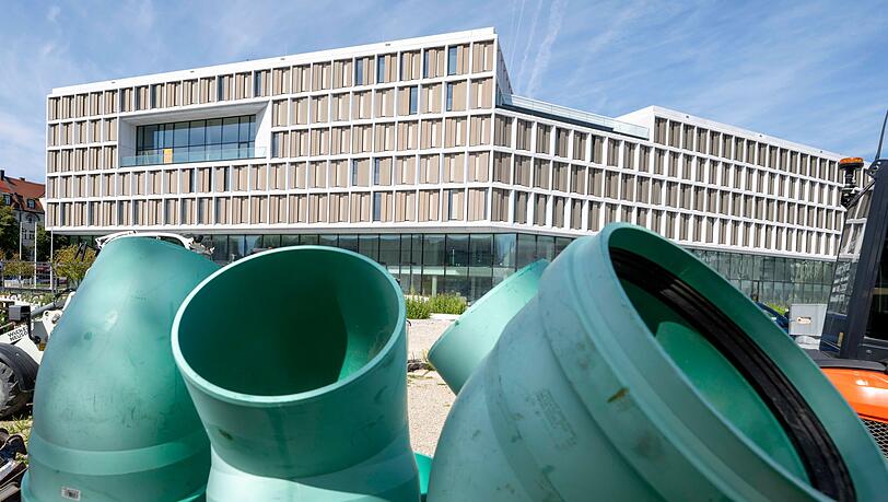 Beim millionenschweren Neubau des Strafgerichts kommt es immer wieder zu Problemen.