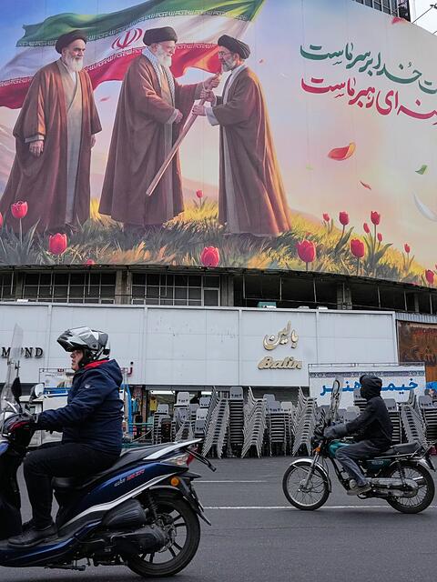 Trump macht d&uuml;stere Andeutungen &uuml;ber die Zukunft des neuen iranischen Staatschefs Modschtaba Chamenei.