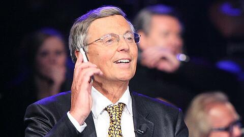 Wolfgang Bosbach versucht bei "Wer wird Millionär?" Kanzlerin Angela Merkel zu erreichen