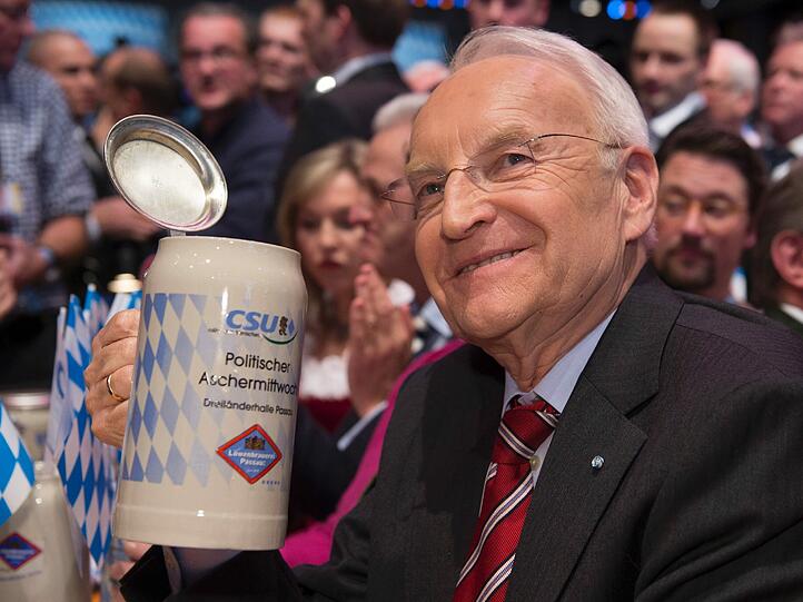 Politischer Aschermittwoch der CSU in Passau - die Bilder aus der Dreiländerhalle