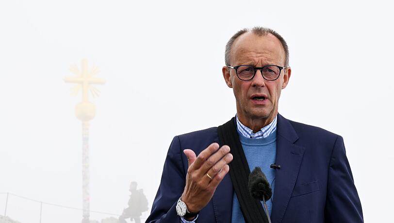 Auf der Zugspitze war Friedrich Merz schon, aber jetzt kommt er als Kanzler. (Archivbild)