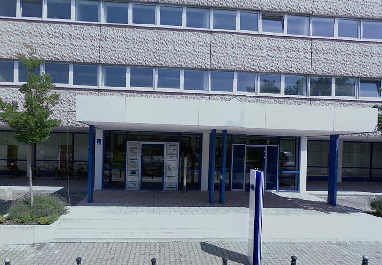 Der Eingang zur "Hohenlindener 1".