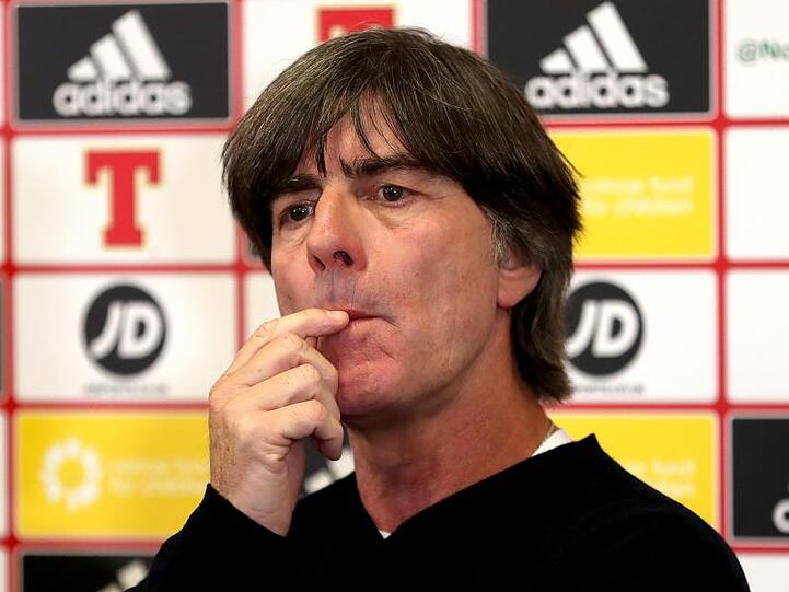 Joachim Löw will sich von der Torwart-Debatte nicht beeinflussen lassen.
