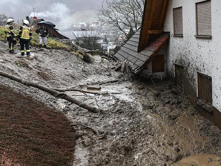 Das Haus in Simonswald (Baden-Württemberg) war von einer Schlammlawine getroffen worden.
