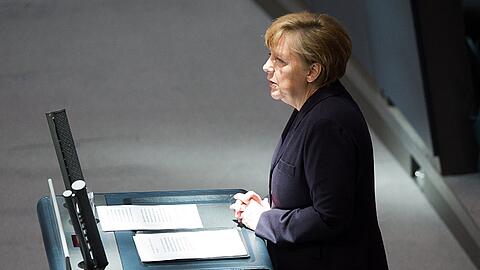 Angela Merkel bei ihrer Regierungserklärung zur Krim-Krise am Donnerstag.