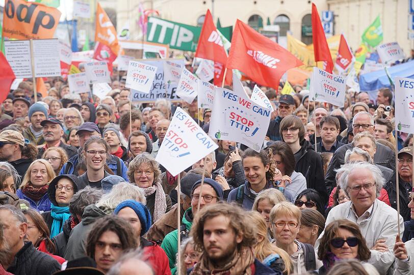 Weitere Bilder der Demonstration gegen das Freinhandelsabkommen TTIP aus München.
