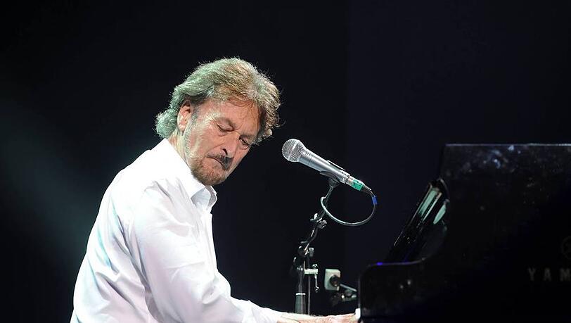 Rick Davies von Supertramp bei einem Auftritt in Genf im Oktober 2010 Rick Davies von Supertramp bei einem Auftritt in Genf im Oktober 2010