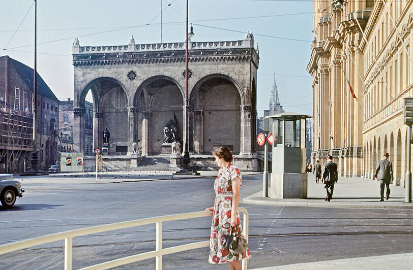 1953: Ein Blick auf die Feldherrnhalle.