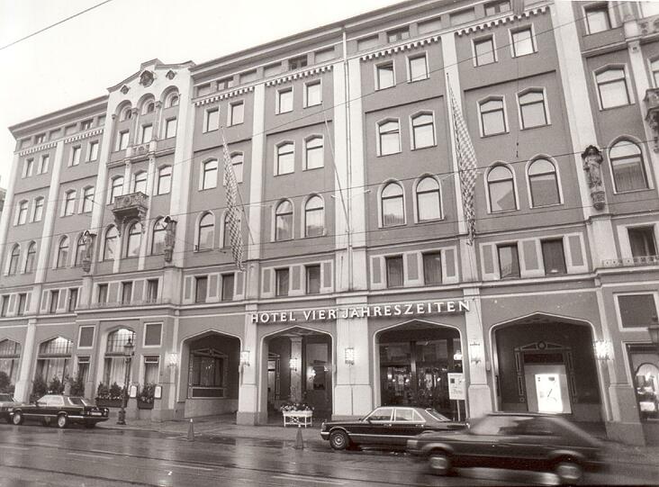 Hotel "Vier Jahreszeiten" - historische Aufnahmen