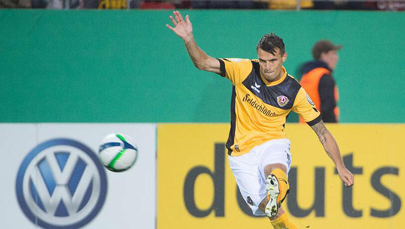 Der Dresdner Philip Heise traf per Freistoß zur zwischenzeitlichen 2:1-Führung. Der Dresdner Philip Heise traf per Freistoß zur zwischenzeitlichen 2:1-Führung.