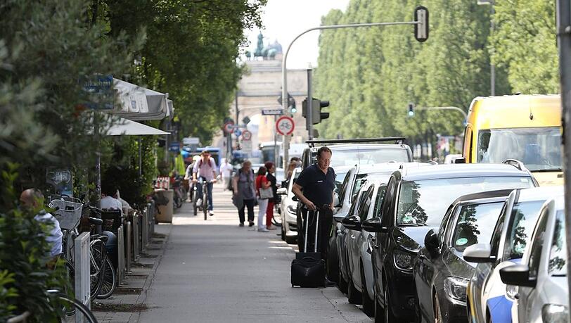 Auch die Leopoldstraße könnte für den Gastronomie- und Kulturbetrieb umgenutzt werden. Auch die Leopoldstraße könnte für den Gastronomie- und Kulturbetrieb umgenutzt werden.