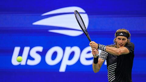 Alexander Zverev trifft im Viertelfinale bei den US Open auf Carlos Alcaraz.