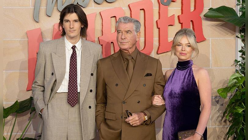 Drei Brosnan-Generationen: Familienoberhaupt Pierce Brosnan mit Sohn Dylan und Enkelin Isabella.