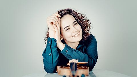 Die Geigerin Alena Baeva spielte Beethovens Violinkonzert.
