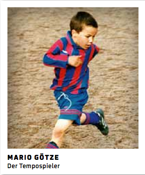 Mario Götze auf dem Bolzplatz.