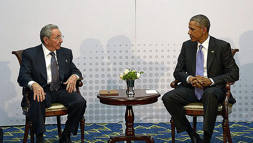 US-Präsident Barack Obama und der kubanische Staatschef Raul Castro hatten die Normalisierungen im Dezember mit einem Austausch von Gefangenen angestoßen. US-Präsident Barack Obama und der kubanische Staatschef Raul Castro hatten die Normalisierungen im Dezember mit einem Austausch von Gefangenen angestoßen.