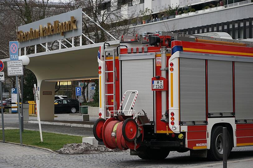 In der Sauna im 22. Stock brach am Freitagnachmittag erneut ein Feuer aus.