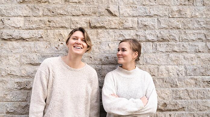 Die Gründerinnen von "Plan B" Anni Klostermeier (r.) und Magdalena Schwarzwald aus Regensburg.