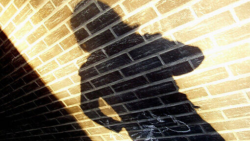 Jeder Schatten eine mögliche Bedrohung. So ging es monatelang auch der 17-jährigen Steffi K. aus Ismaning. Jeder Schatten eine mögliche Bedrohung. So ging es monatelang auch der 17-jährigen Steffi K. aus Ismaning.