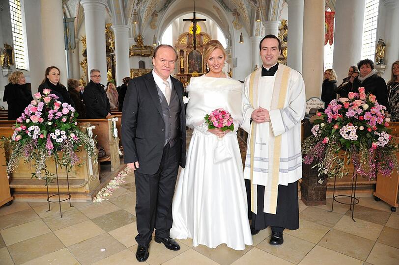 Die Traumhochzeit von Star-Koch Winkler und seiner Denise - sehen Sie hier die wunderschönen Bilder aus dem zugeschneiten Aschau.