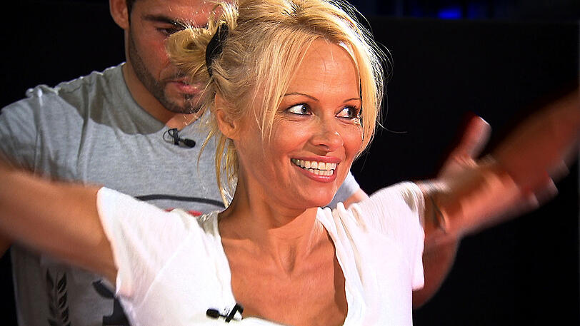 Und dann geht's richtig zur Sache. Beide machen beim Box-Training eine Top-Figur.