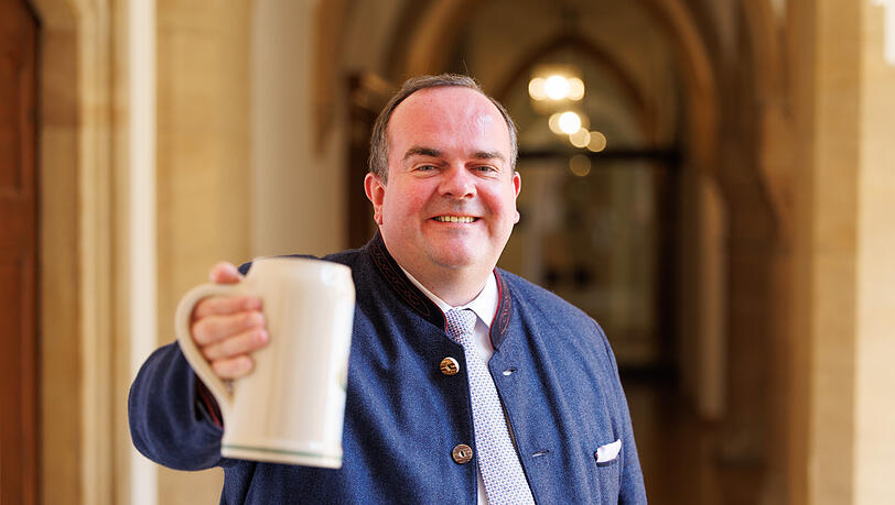 Clemens Baumgärtner (CSU), Wiesn-Chef und Referent für Arbeit und Wirtschaft der Landeshauptstadt München. Clemens Baumgärtner (CSU), Wiesn-Chef und Referent für Arbeit und Wirtschaft der Landeshauptstadt München.