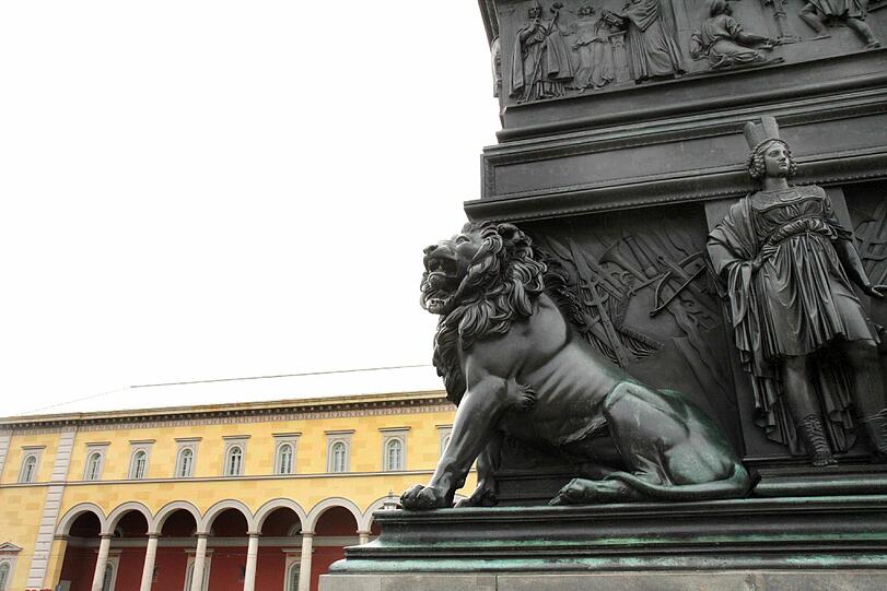 Der Umbau der ehemaligen Residenzpost ist fast fertig: Sehen Sie die Bilder von Münchens neuer Luxus-Immobilie.
