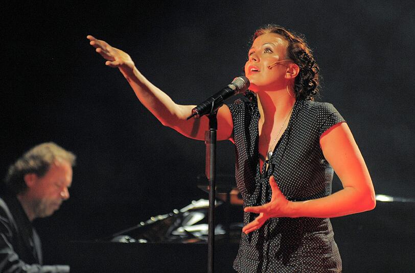 Mit vui Gfui: Kerstin Heiles singt Piaf.