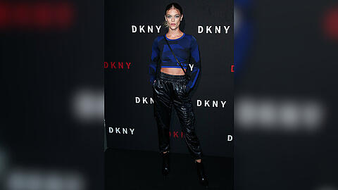 Model Nina Agdal trägt die Jogginghose auch bei öffentlichen Auftritten