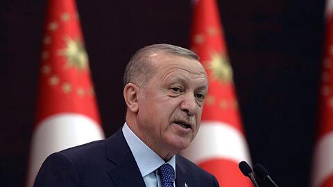 Die EU will die Beziehungen zur Türkei und zu Recep Tayyip Erdogan schrittweise weiter ausbauen.