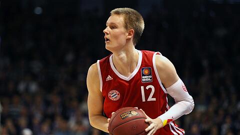 Stark gegen Ludwigsburg Bayerns Korbjäger Robin Benzing.