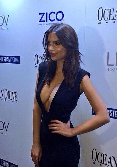 Emily Ratajkowski