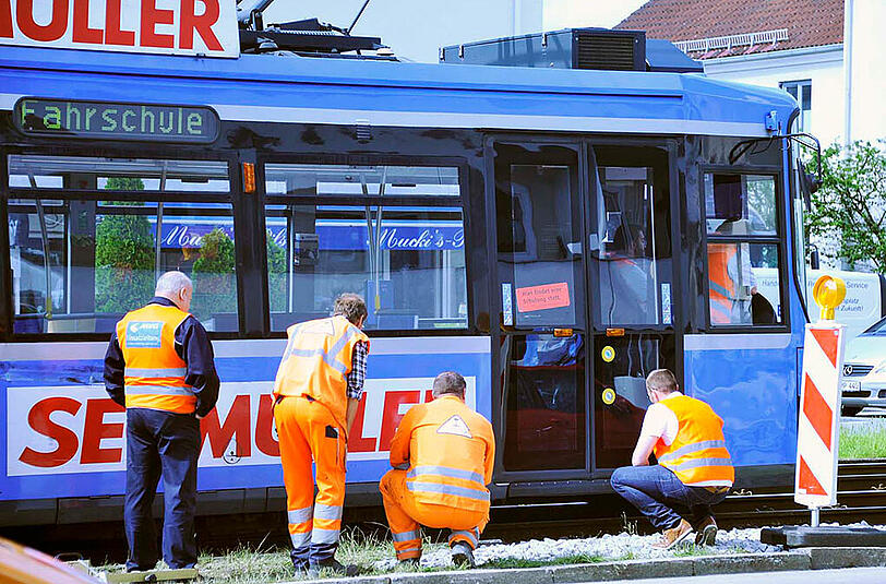 Erst nach zahlreichen Testfahrten konnte die MVG die Tramgleise wieder freigeben.