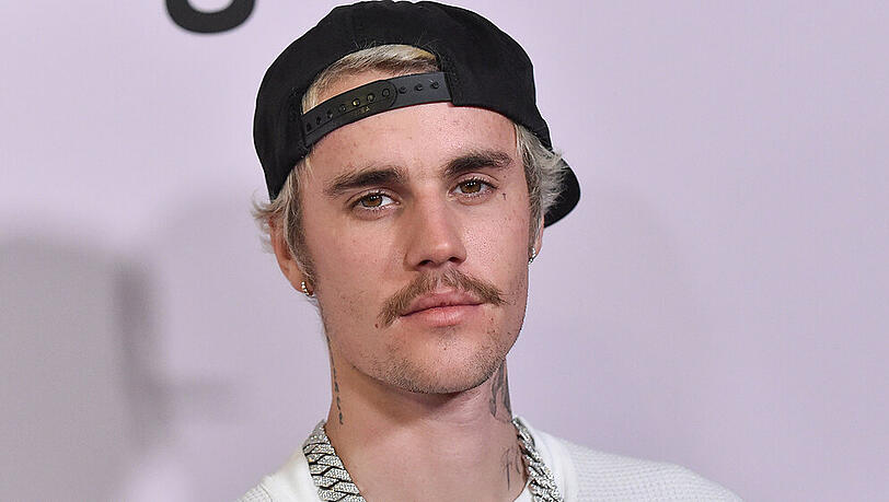 Justin Bieber wird einen Weihnachtssong veröffentlichen. Justin Bieber wird einen Weihnachtssong veröffentlichen.