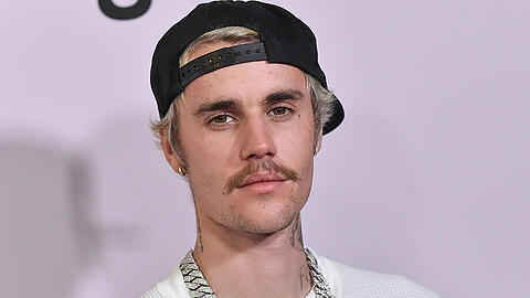 Justin Bieber wird einen Weihnachtssong veröffentlichen.