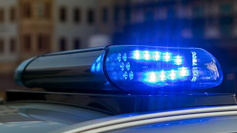 Die Polizei wurde wegen einer Ruhestörung zur Wohnung gerufen. (Symbolbild)