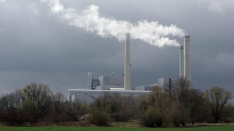 Der Stadtrat stimmt dafür, das Heizkraftwerk Nord nicht vor 2028 abzuschalten.