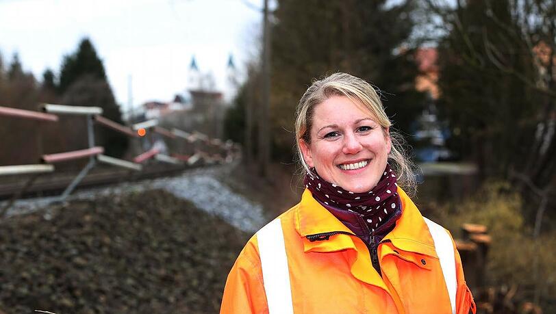 Diplom-Forstwirtin Nina Clebda liebt die Herausforderungen, die ihr Job mit sich bringt. Diplom-Forstwirtin Nina Clebda liebt die Herausforderungen, die ihr Job mit sich bringt.